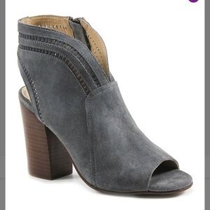 NIB-Diba True Gray Suede Booties